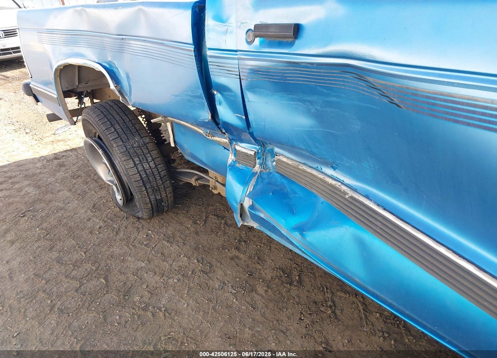 1992 CHEVROLET S TRUCK S10 VIN: 1GCCS14Z1N8116872