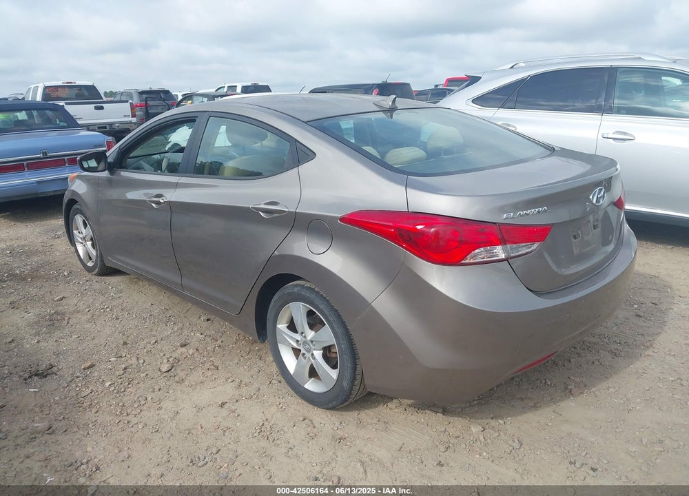 2013 HYUNDAI ELANTRA VIN: 5NPDH4AE5DH419319