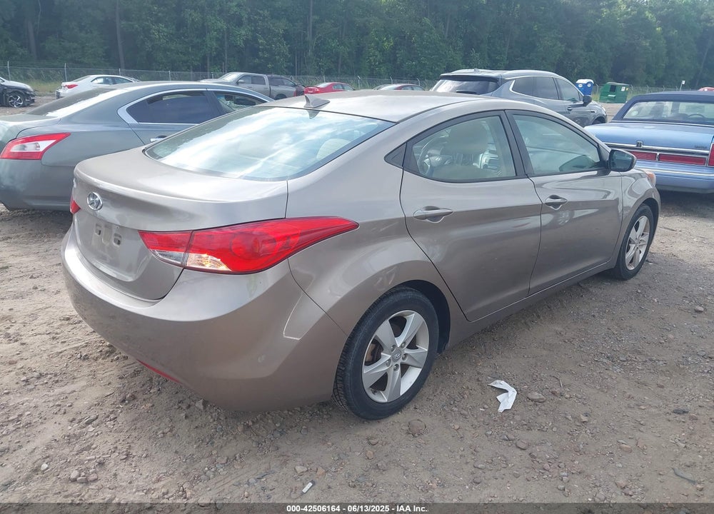 2013 HYUNDAI ELANTRA VIN: 5NPDH4AE5DH419319