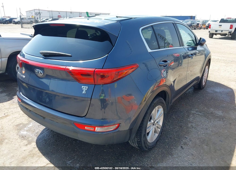 2017 KIA SPORTAGE VIN: KNDPM3AC8H7247945