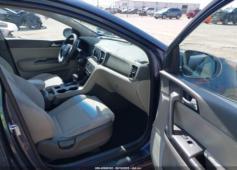 2017 KIA SPORTAGE VIN: KNDPM3AC8H7247945