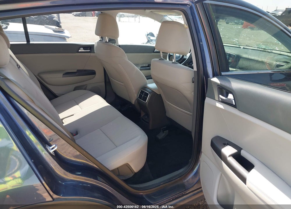 2017 KIA SPORTAGE VIN: KNDPM3AC8H7247945
