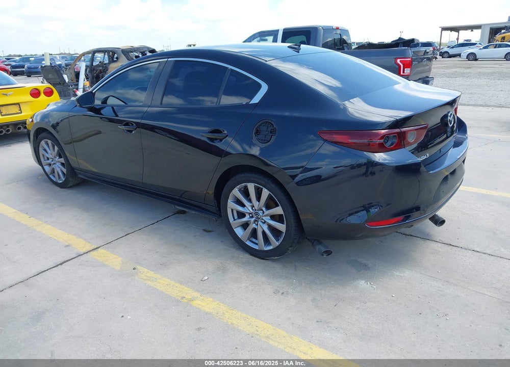 2019 MAZDA 3 VIN: JM1BPACL4K1110174