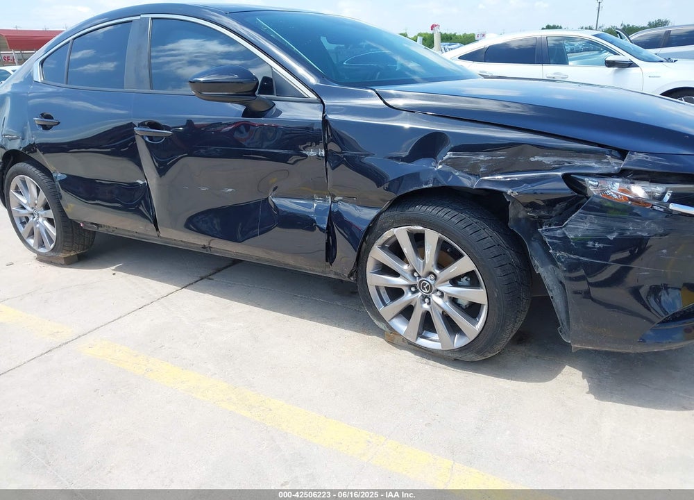 2019 MAZDA 3 VIN: JM1BPACL4K1110174