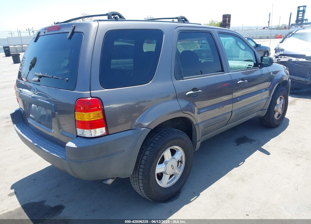 2002 FORD ESCAPE XLT VIN: 1FMYU03142KC99894