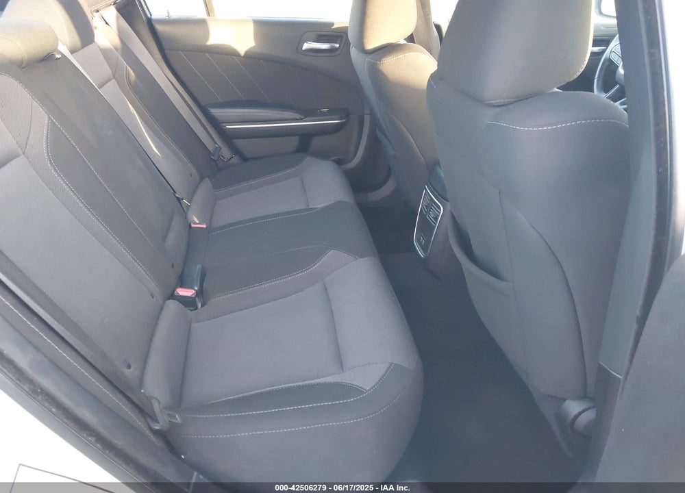 2022 DODGE CHARGER VIN: 2C3CDXBG2NH141003