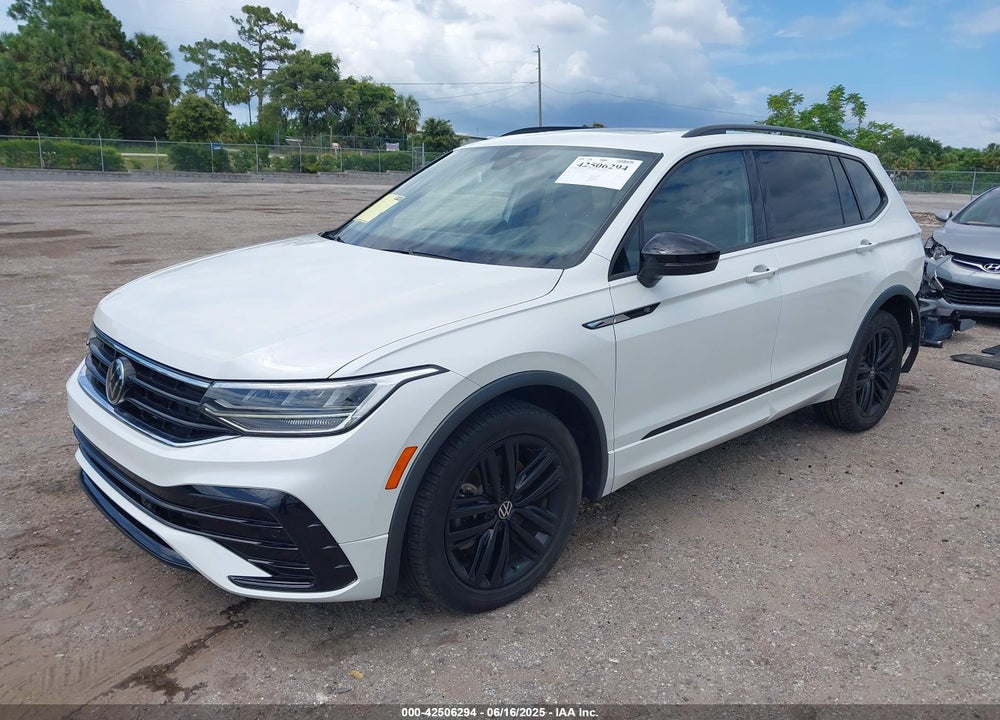 2022 VOLKSWAGEN TIGUAN VIN: 3VVCB7AX8NM105497