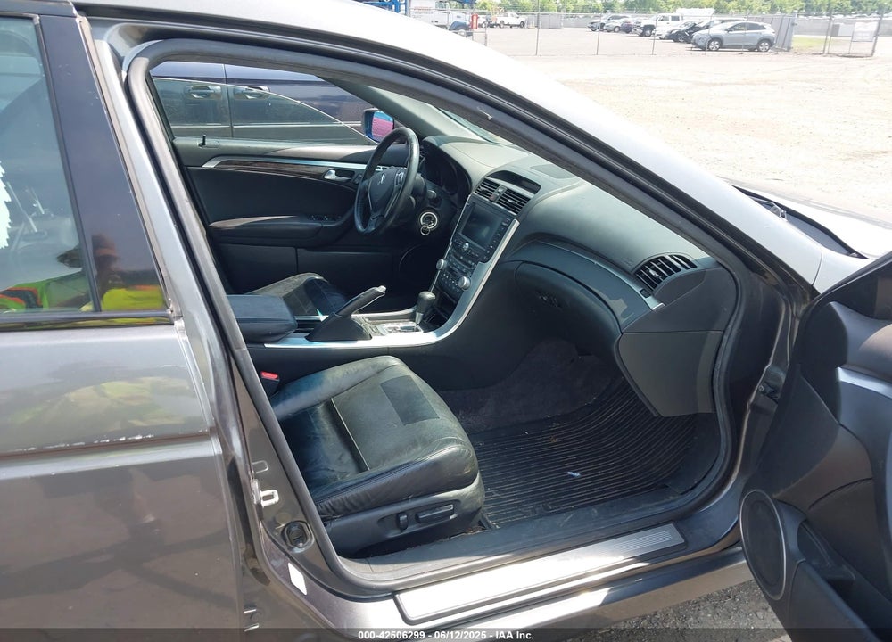 2008 ACURA TL VIN: 19UUA66268A004541
