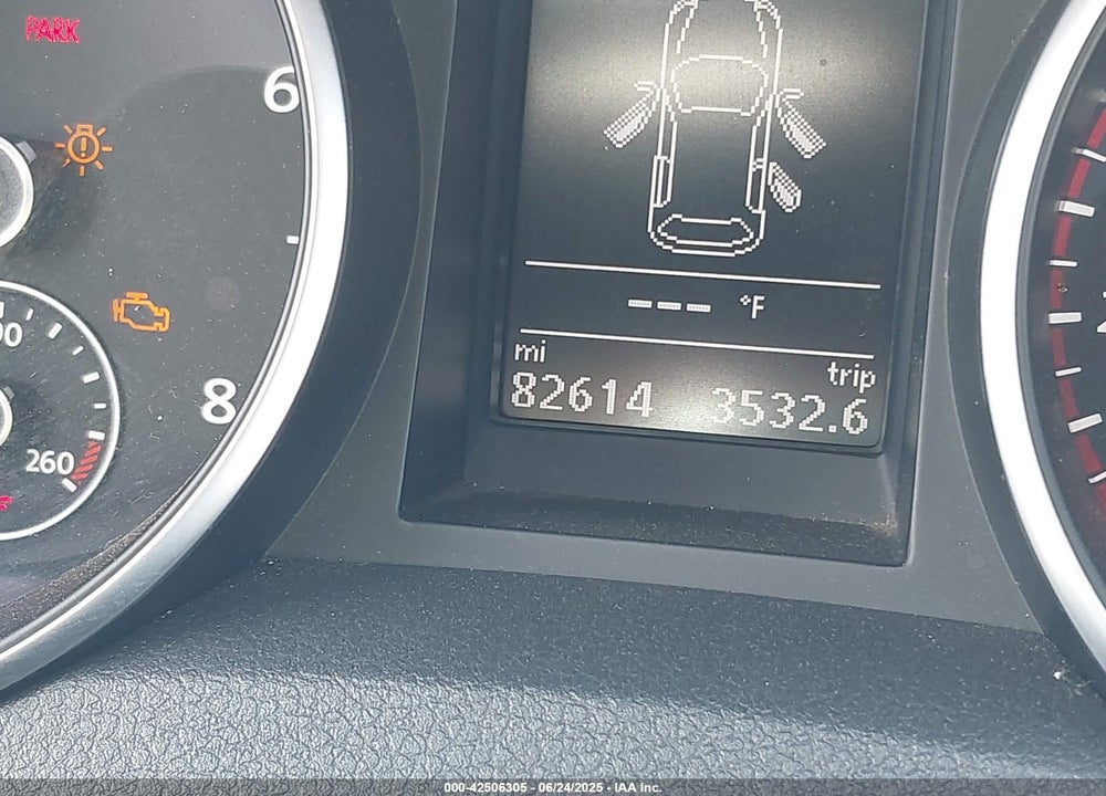 2013 VOLKSWAGEN GTI VIN: WVWGV7AJ8DW092526