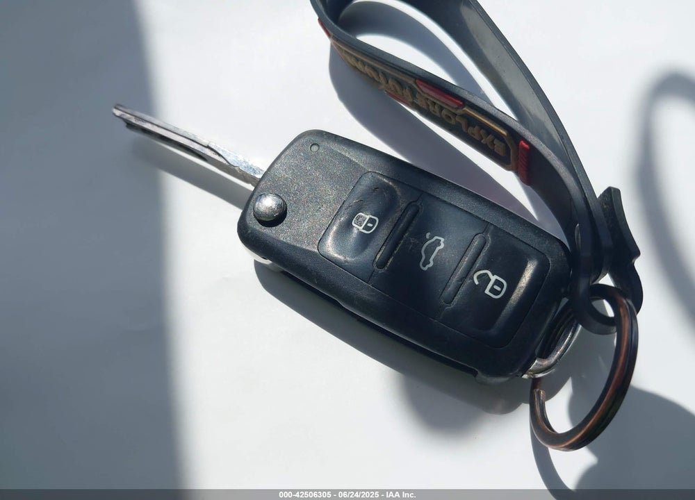 2013 VOLKSWAGEN GTI VIN: WVWGV7AJ8DW092526