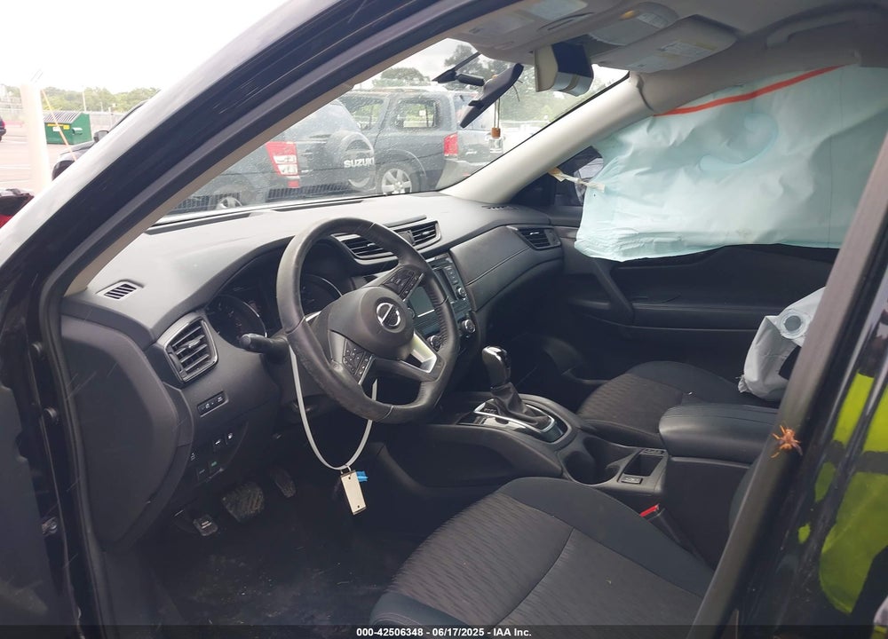 2018 NISSAN ROGUE SV VIN: 5N1AT2MT6JC784983