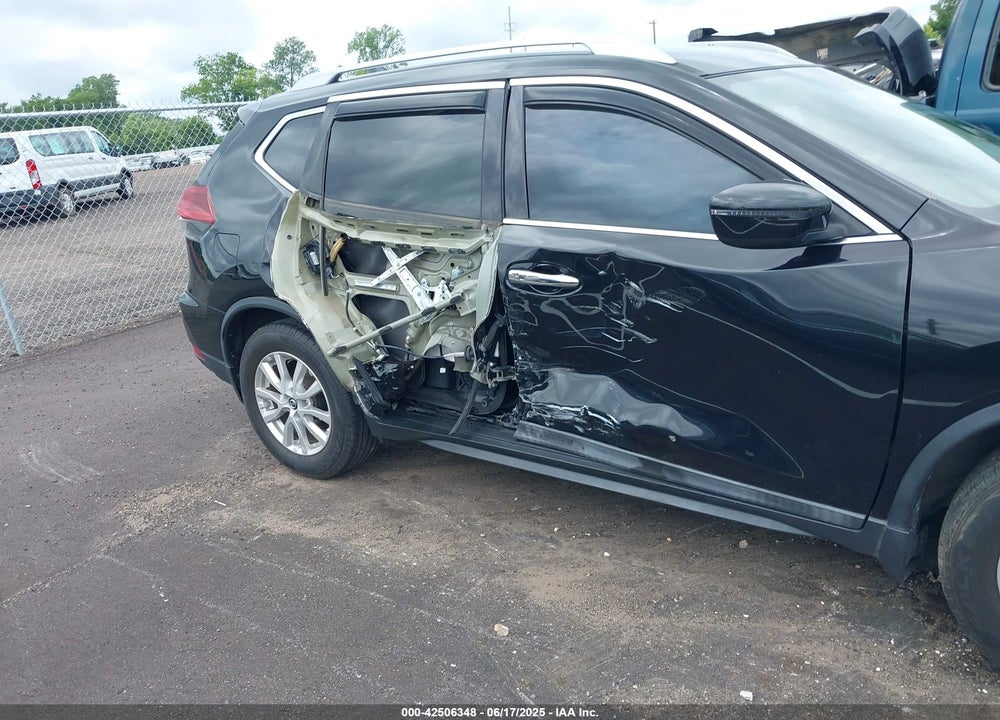 2018 NISSAN ROGUE SV VIN: 5N1AT2MT6JC784983