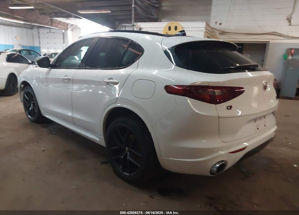 2021 ALFA ROMEO STELVIO VIN: ZASPAKBN1M7D10288