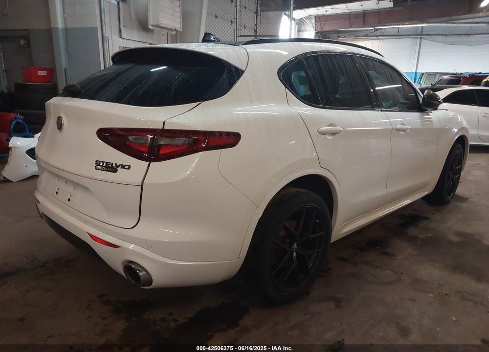 2021 ALFA ROMEO STELVIO VIN: ZASPAKBN1M7D10288