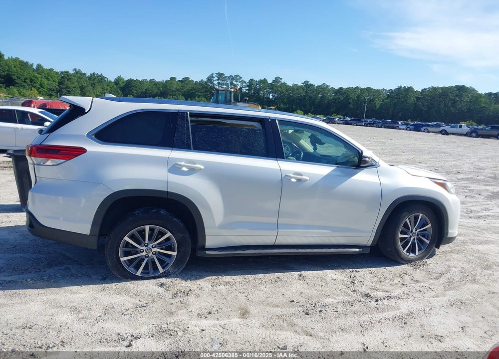 2017 TOYOTA HIGHLANDER VIN: 5TDKZRFH4HS525085