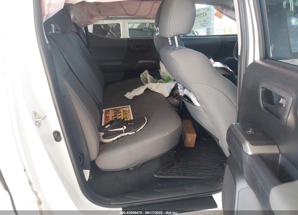 2019 TOYOTA TACOMA SR5 V6 VIN: 3TMDZ5BN2KM077627