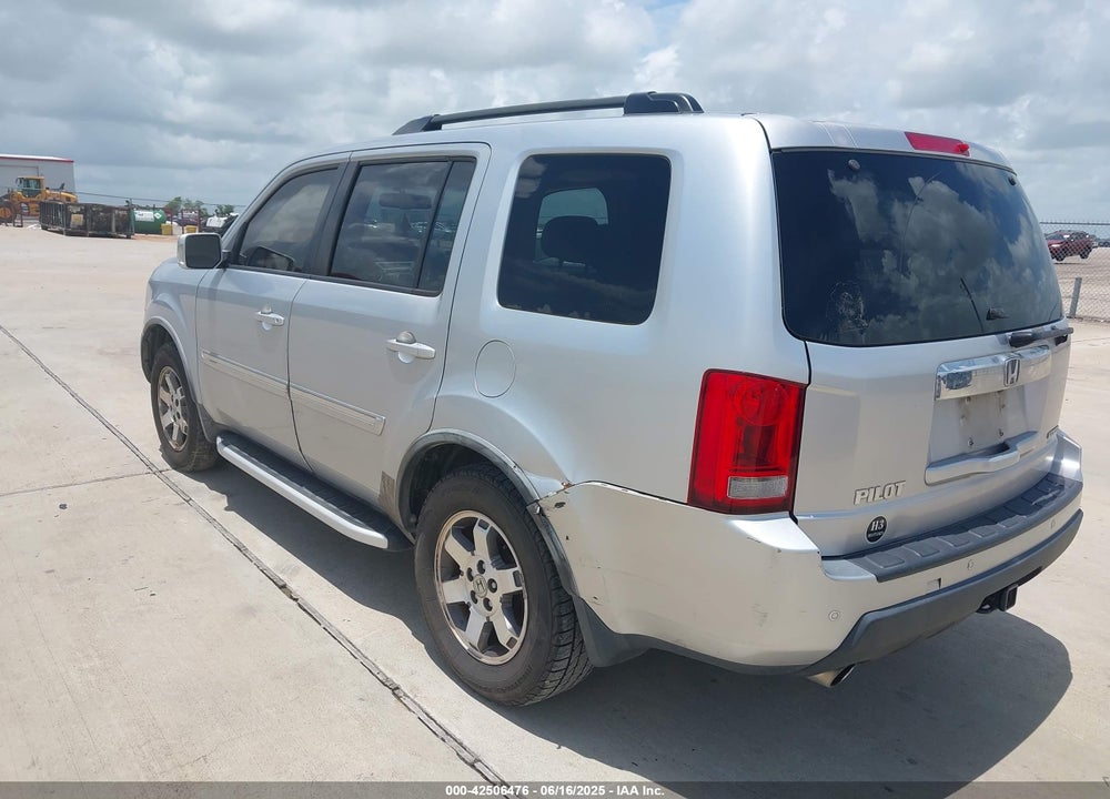 2010 HONDA PILOT TOURING VIN: 5FNYF3H88AB004152
