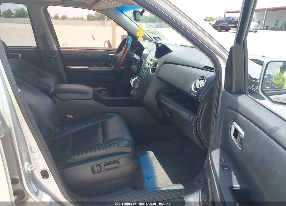 2010 HONDA PILOT TOURING VIN: 5FNYF3H88AB004152