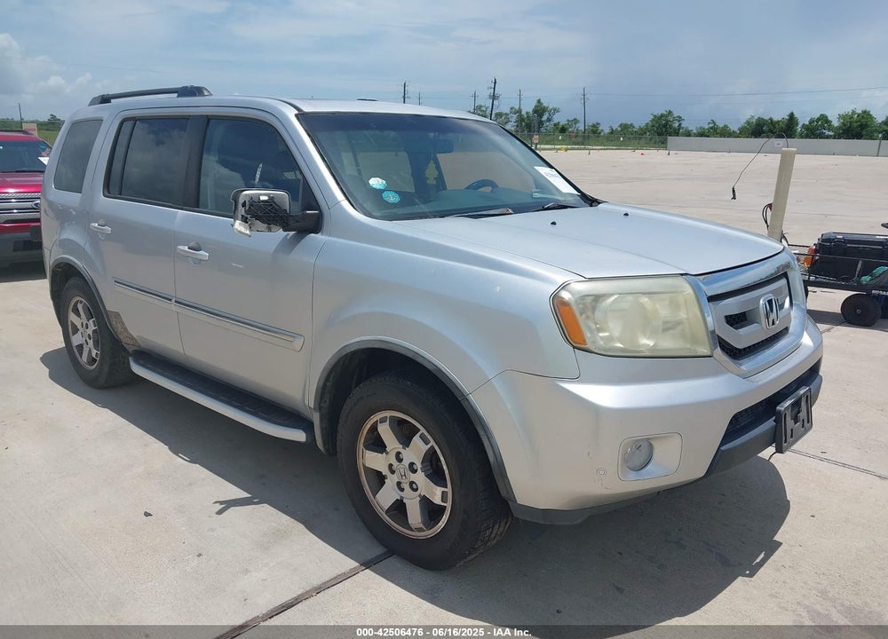2010 HONDA PILOT TOURING VIN: 5FNYF3H88AB004152