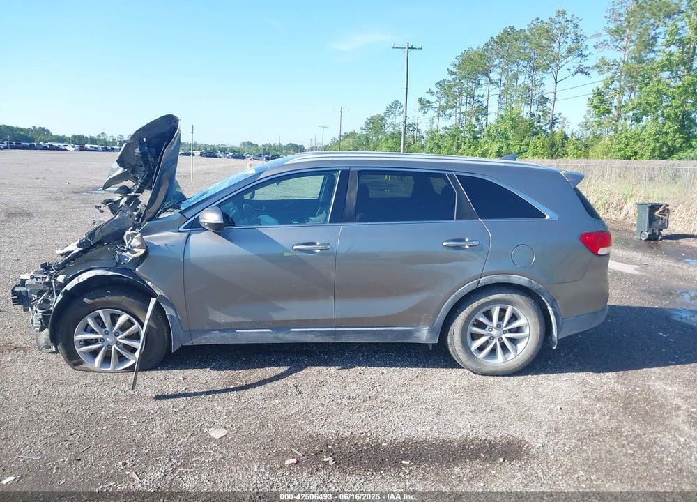 2018 KIA SORENTO VIN: 5XYPG4A30JG412196