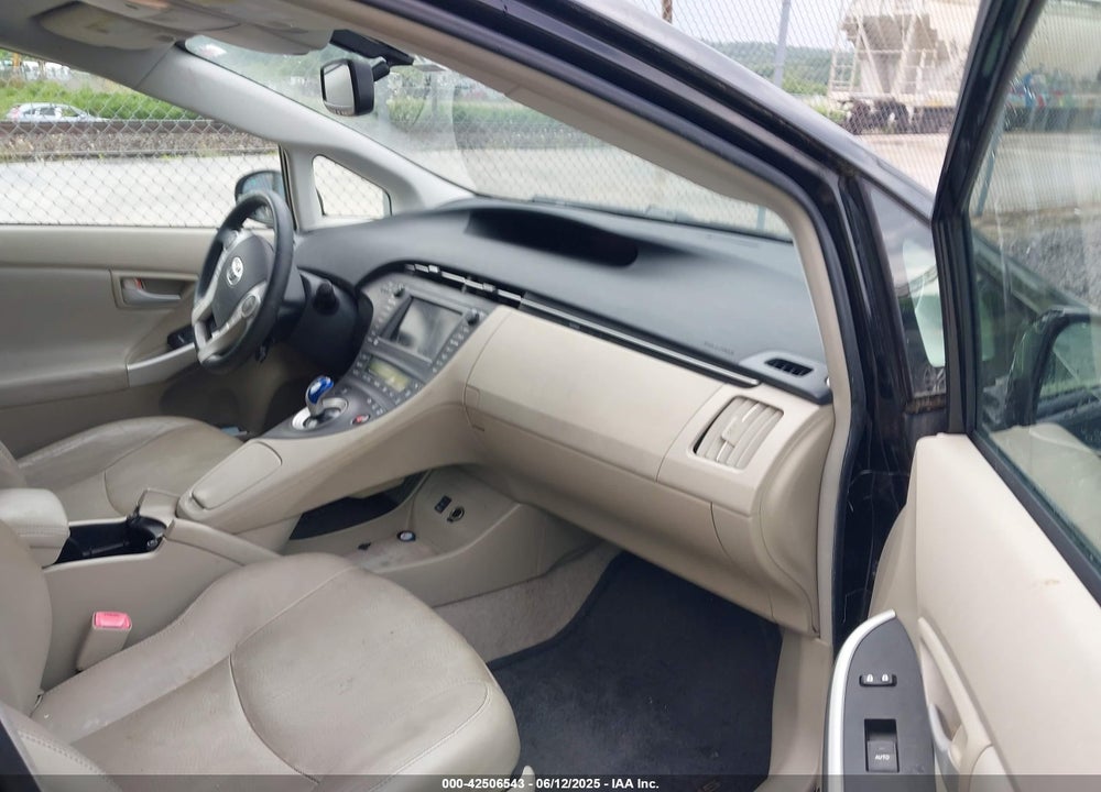 2011 TOYOTA PRIUS FIVE VIN: JTDKN3DU4B0268240