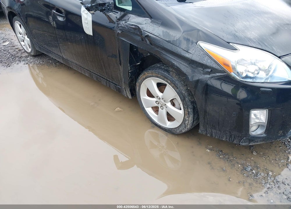 2011 TOYOTA PRIUS FIVE VIN: JTDKN3DU4B0268240
