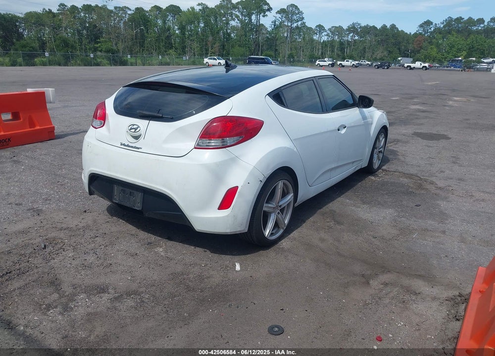 2012 HYUNDAI VELOSTER BASE W/RED/BLACK VIN: KMHTC6ADXCU050034