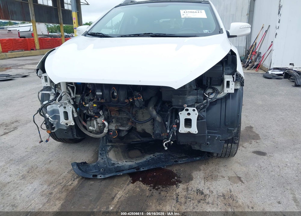 2014 HYUNDAI TUCSON LIMITED VIN: KM8JUCAG4EU820664