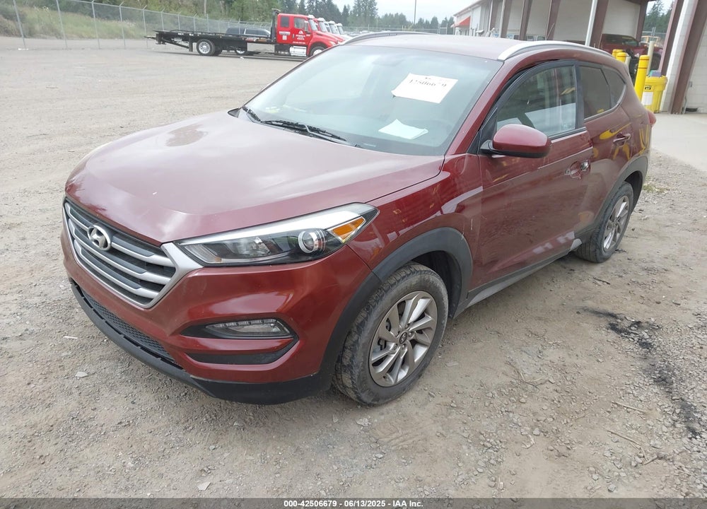 2017 HYUNDAI TUCSON SE VIN: KM8J3CA46HU417931