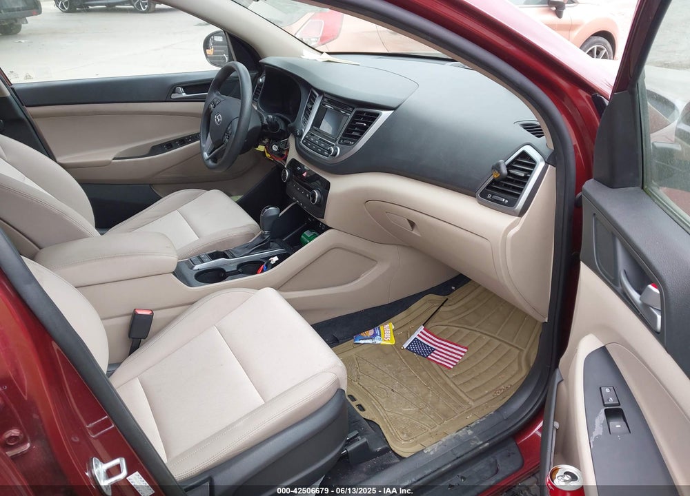 2017 HYUNDAI TUCSON SE VIN: KM8J3CA46HU417931