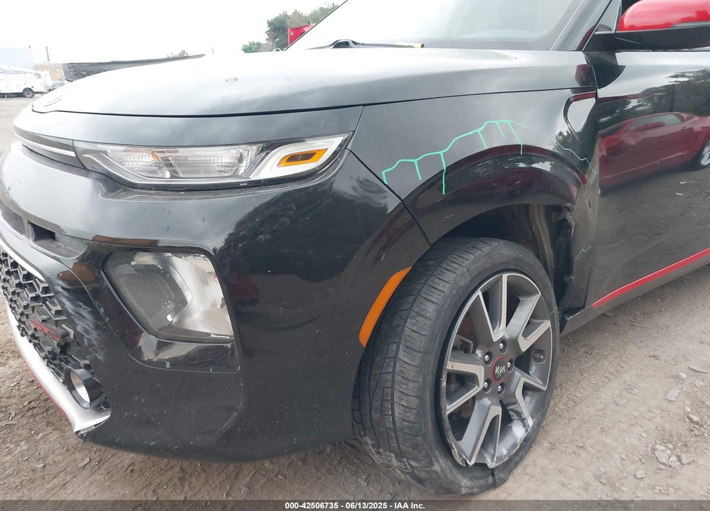 2020 KIA SOUL VIN: KNDJ63AUXL7020127