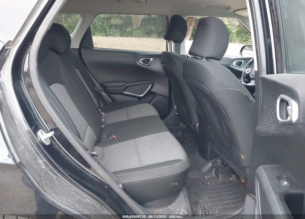 2020 KIA SOUL VIN: KNDJ63AUXL7020127