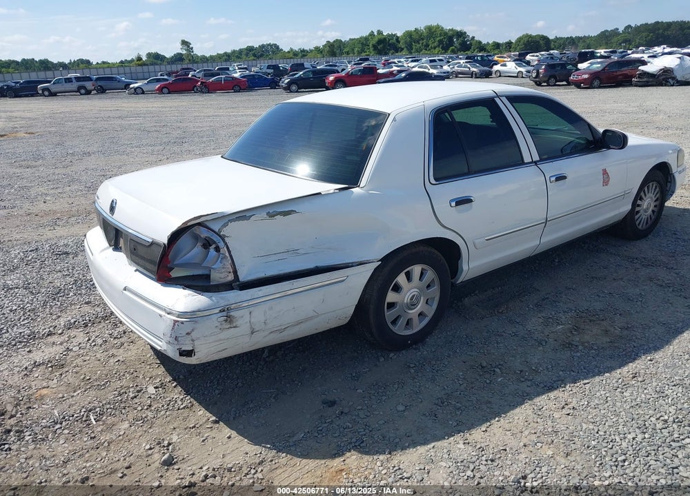 2007 MERCURY GRAND MARQUIS VIN: 2MEFM75V37X628558