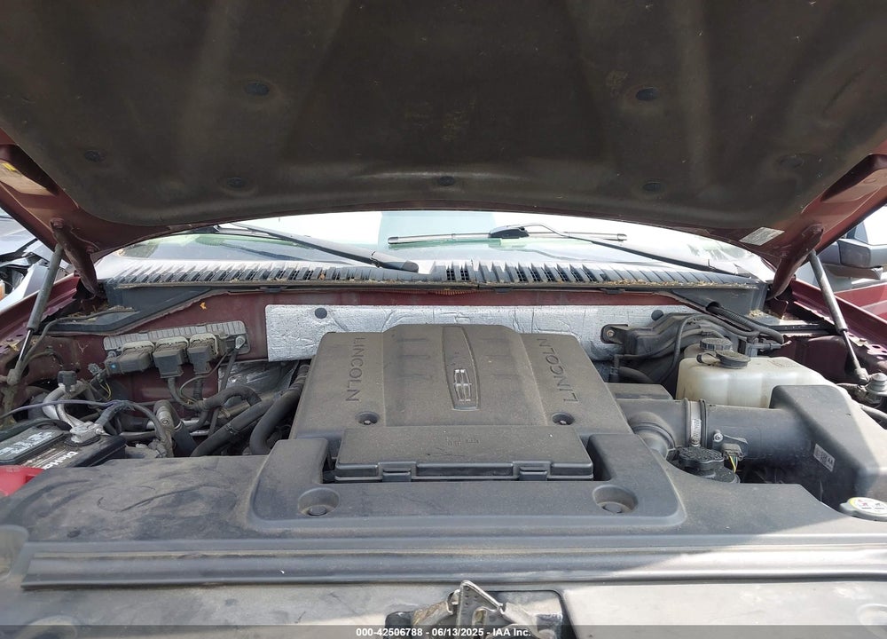 2013 LINCOLN NAVIGATOR L VIN: 5LMJJ3J55DEL02981