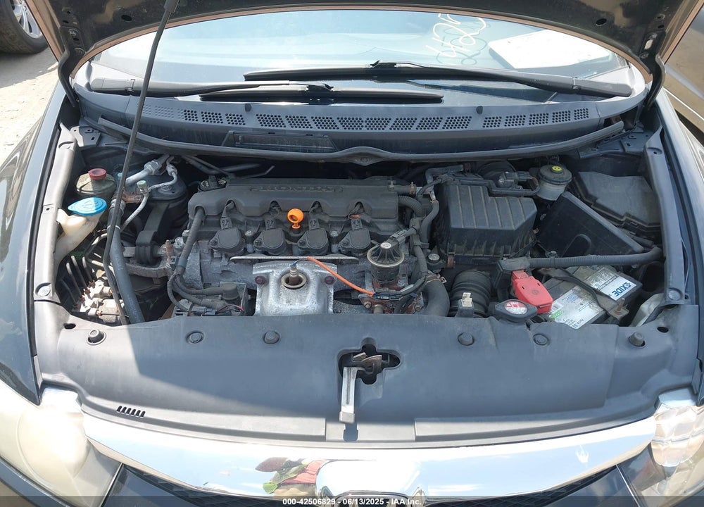 2011 HONDA CIVIC LX VIN: 2HGFA1F5XBH305859