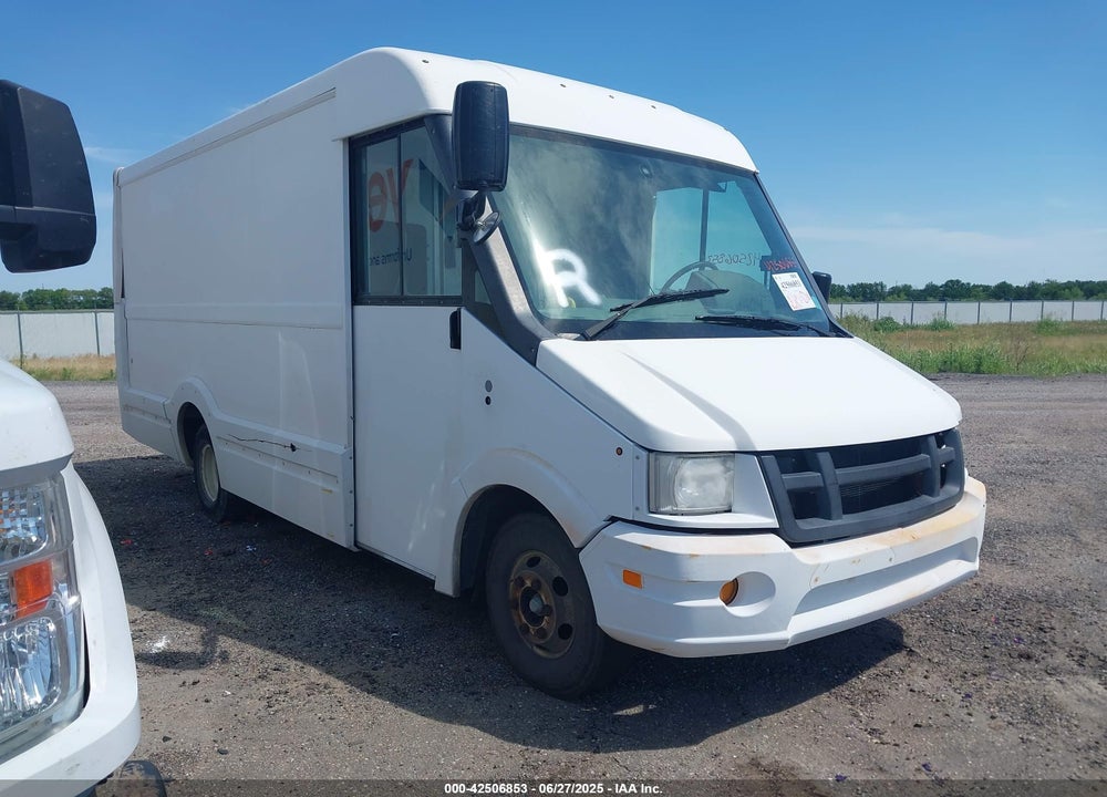 2013 ISUZU COMMERCIAL VAN VIN: JALB4T174D7W00817