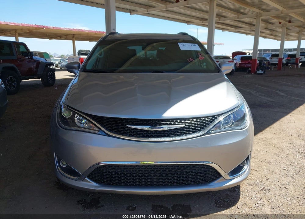 2017 CHRYSLER PACIFICA TOURING L VIN: 2C4RC1BG2HR702336