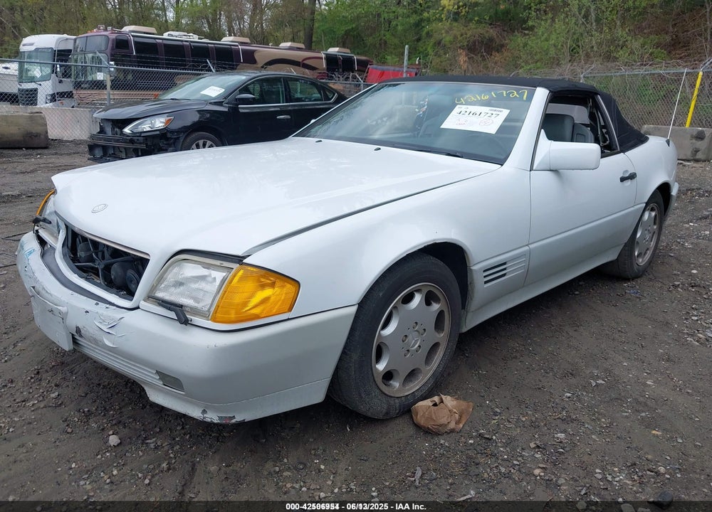 1992 MERCEDES-BENZ 300 SL VIN: WDBFA61E6NF042759