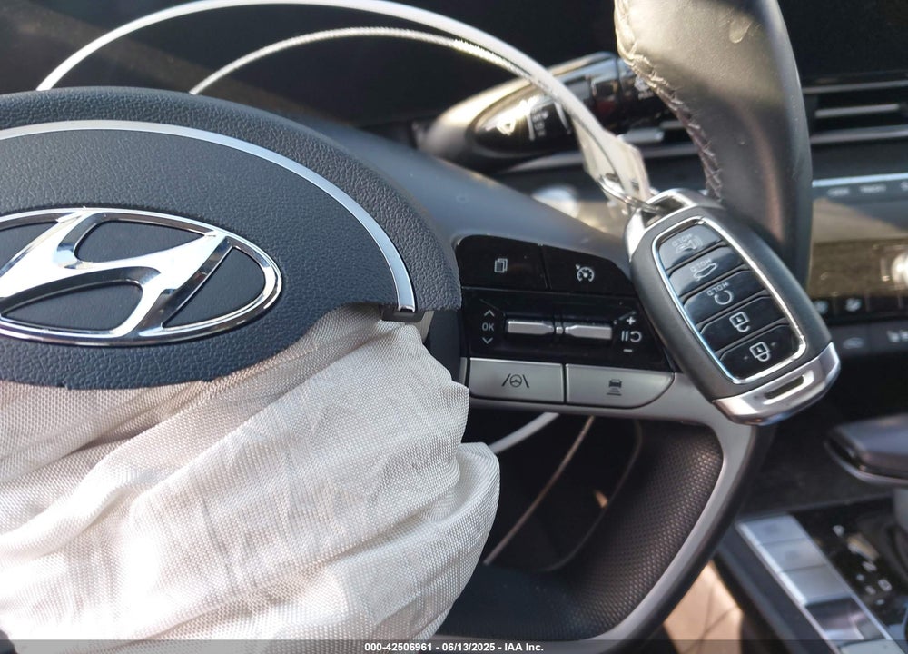 2023 HYUNDAI ELANTRA VIN: KMHLN4AJ2PU039104