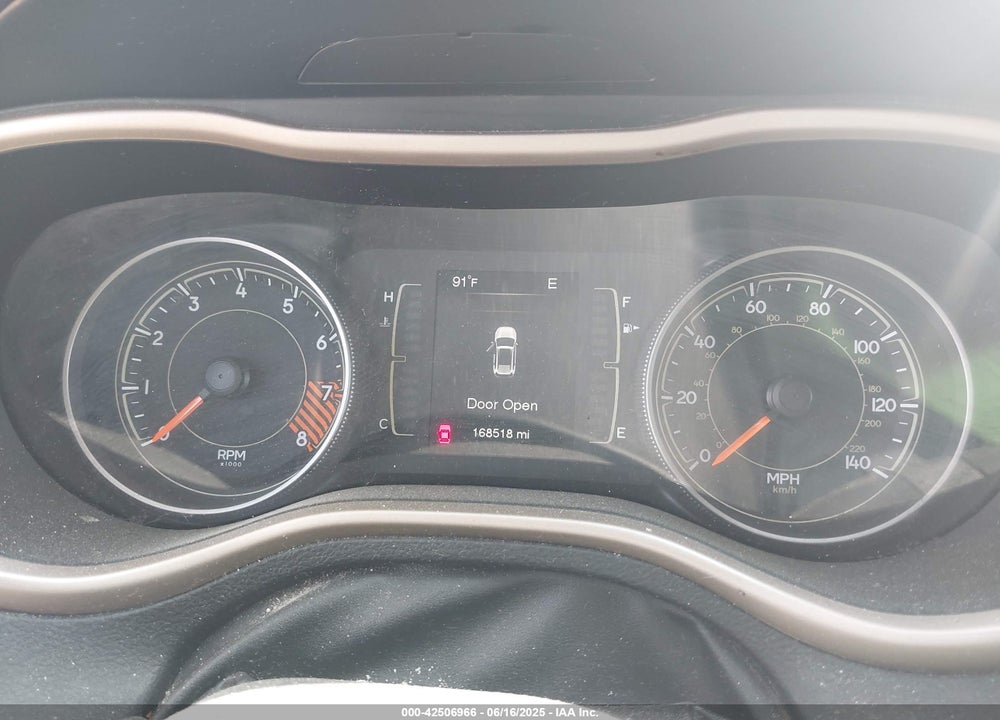 2015 JEEP CHEROKEE VIN: 1C4PJMCS1FW662062
