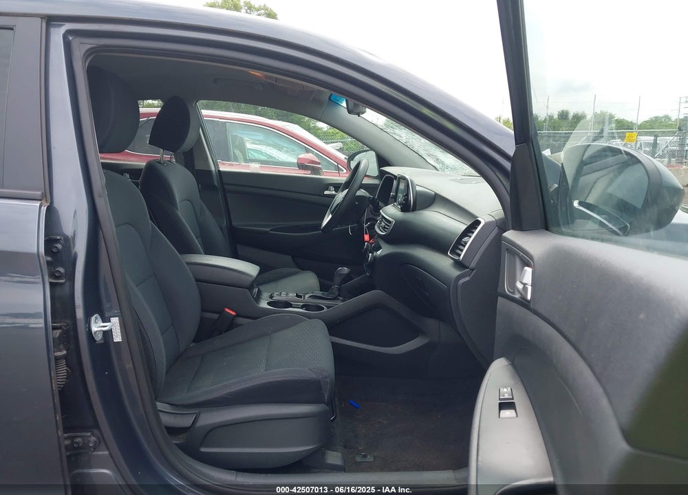 2019 HYUNDAI TUCSON VIN: KM8J2CA41KU937965