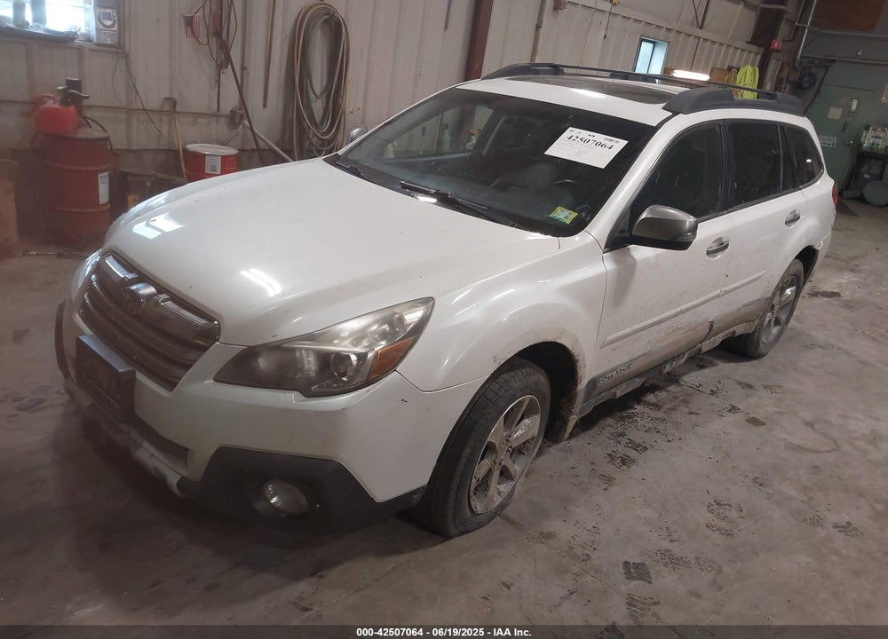 2014 SUBARU OUTBACK 2.5I LIMITED VIN: 4S4BRBPC1E3242596