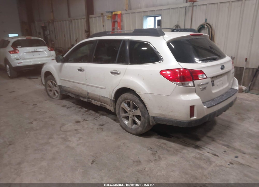 2014 SUBARU OUTBACK 2.5I LIMITED VIN: 4S4BRBPC1E3242596