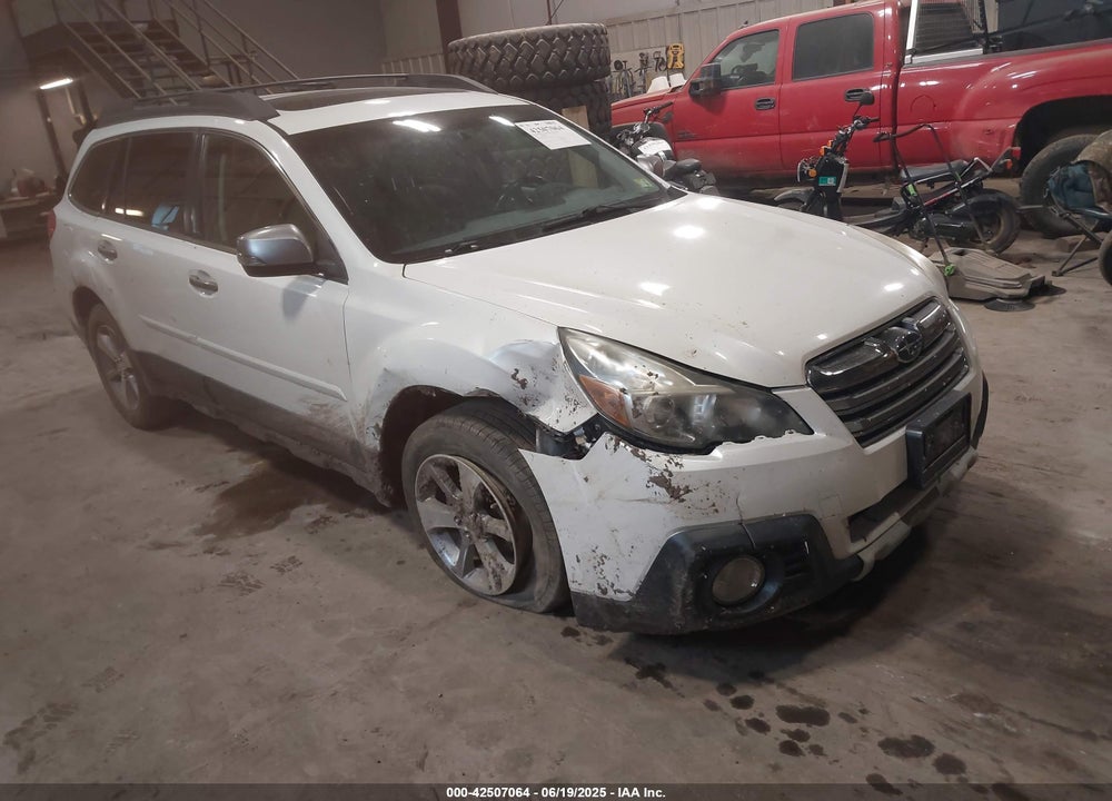 2014 SUBARU OUTBACK 2.5I LIMITED VIN: 4S4BRBPC1E3242596