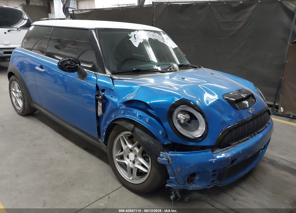 2010 MINI COOPER S VIN: WMWMF7C53ATX45791
