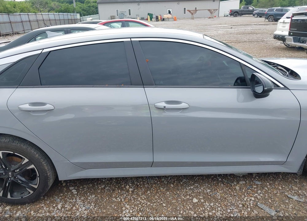 2021 KIA K5 VIN: 5XXG64J23MG013463