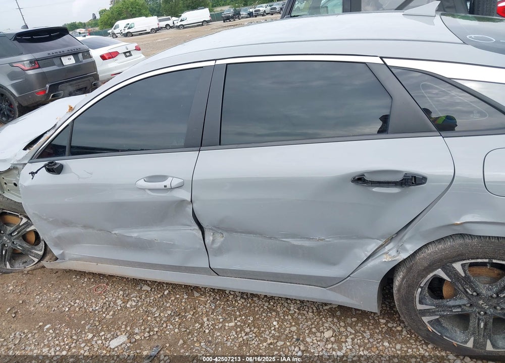 2021 KIA K5 VIN: 5XXG64J23MG013463