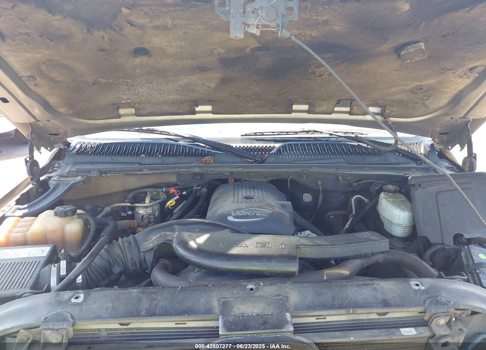 2004 CHEVROLET TAHOE LS VIN: 1GNEC13V94J220772