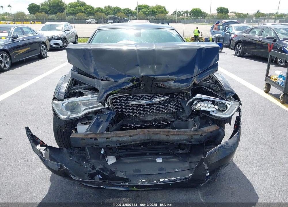 2016 CHRYSLER 300C VIN: 2C3CCAEG6GH128334