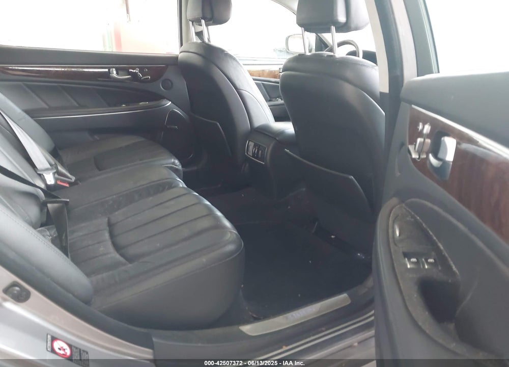 2011 HYUNDAI EQUUS VIN: KMHGH4JF2BU029458